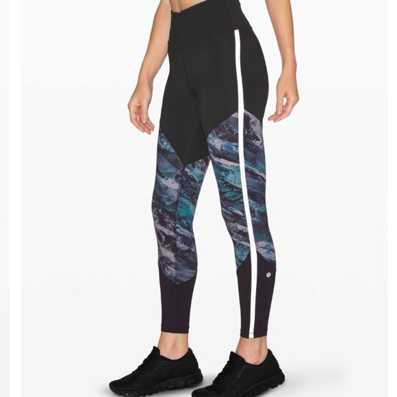 lululemon athletica Pants - Lululemon Run to Reset Tight 25" Black / Frozen Island Multi size 2